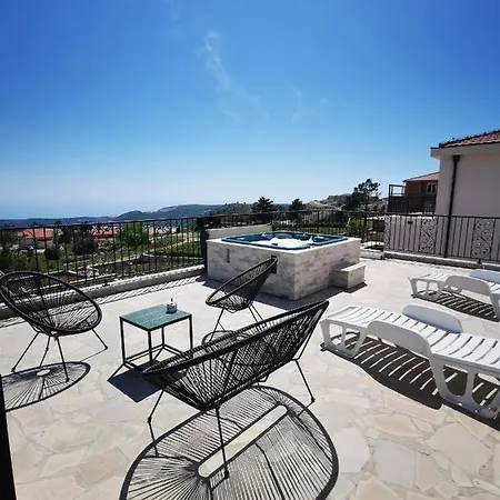 ヴィラ Bosna Near Dubrovnik Very Beautiful Entirely Privatized Swimming Pool, Jacuzzi, Sauna, Billiard, Ping-pong Ivanica