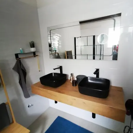 Bosna Near Dubrovnik Very Beautiful Entirely Privatized Swimming Pool, Jacuzzi, Sauna, Billiard, Ping-pong Willa *