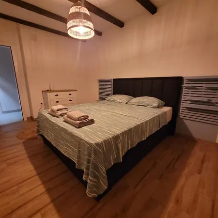 Bosna Near Dubrovnik Very Beautiful Entirely Privatized Swimming Pool, Jacuzzi, Sauna, Billiard, Ping-pong * Ivanica