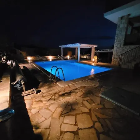 Bosna Near Dubrovnik Very Beautiful Entirely Privatized Swimming Pool, Jacuzzi, Sauna, Billiard, Ping-pong Ivanica