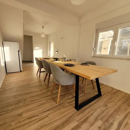 Bosna Near Dubrovnik Very Beautiful Entirely Privatized Swimming Pool, Jacuzzi, Sauna, Billiard, Ping-pong Willa