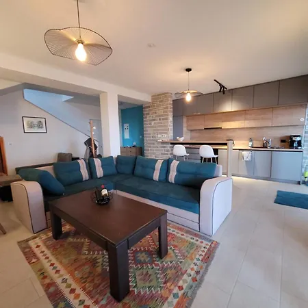 Bosna Near Dubrovnik Very Beautiful Entirely Privatized Swimming Pool, Jacuzzi, Sauna, Billiard, Ping-pong *